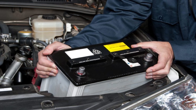 What are the most common reasons behind the drainage of the car battery?