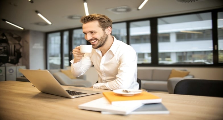 How a Recruiting Agency Can Help You Land a Job
